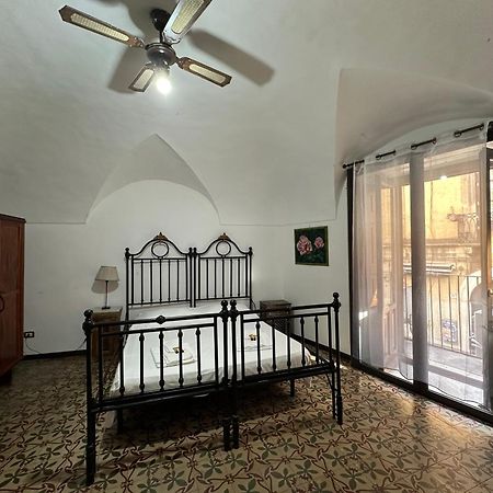 Appartamento Oldtown Centro Storico كاتانيا المظهر الخارجي الصورة